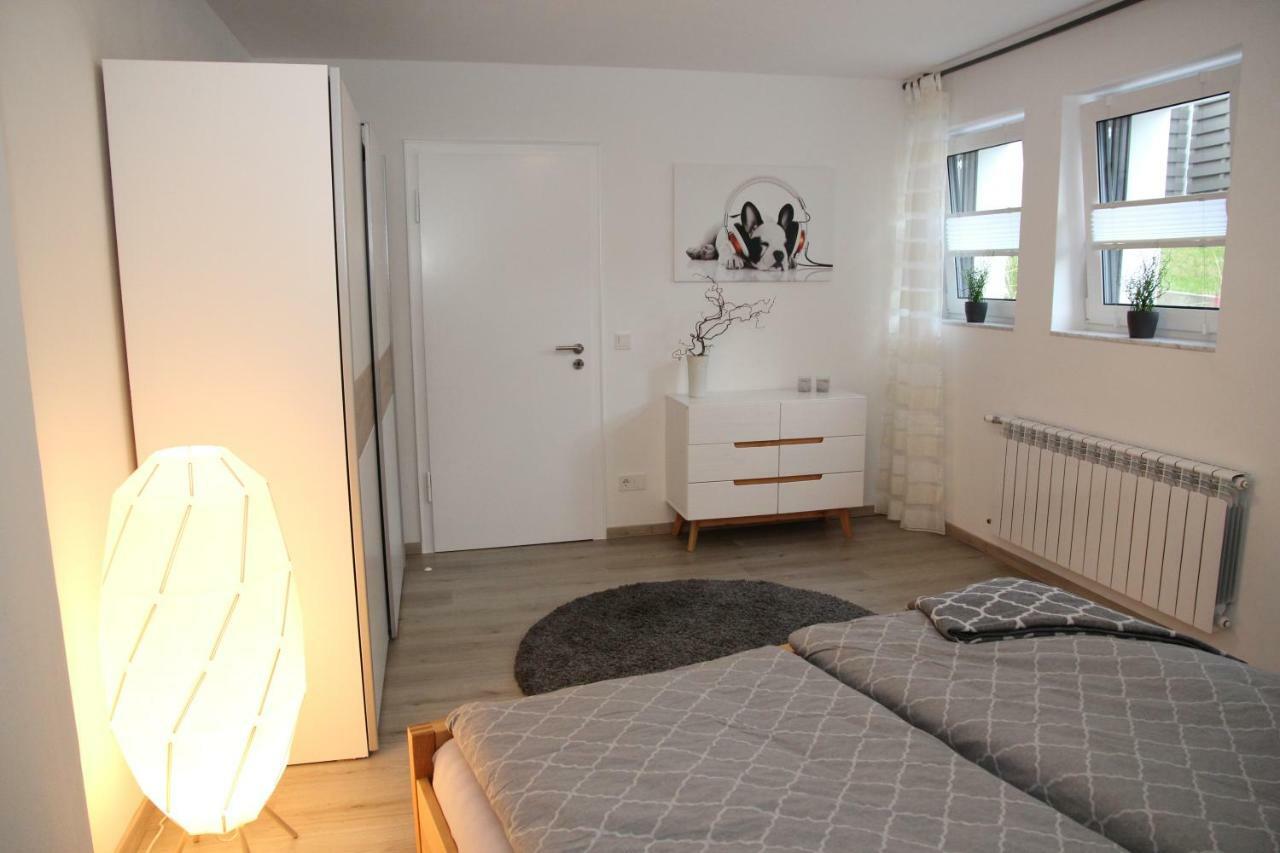 Neue Und Moderne Ferienwohnung Mülheim an der Ruhr Exteriör bild