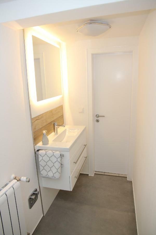 Neue Und Moderne Ferienwohnung Mülheim an der Ruhr Exteriör bild